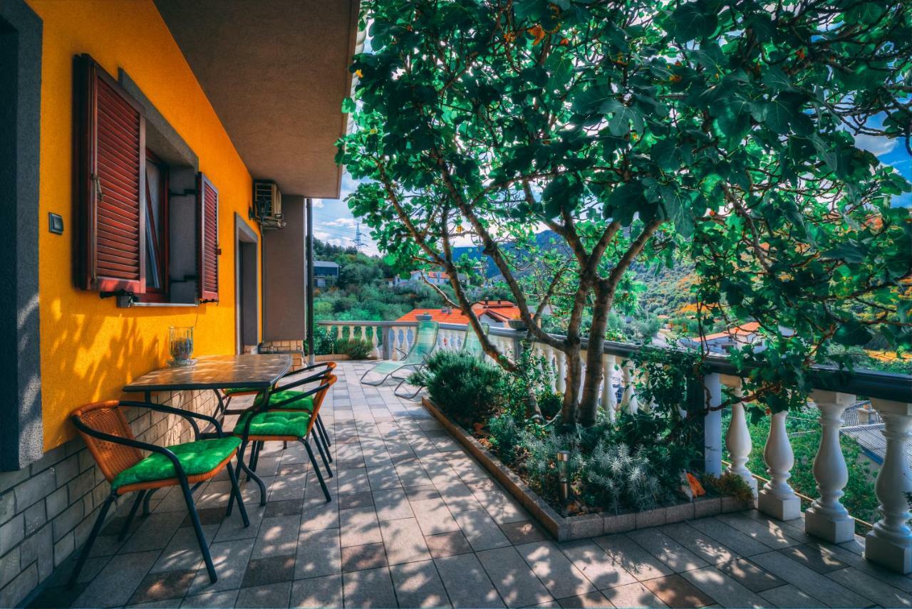 Apartment Lana *